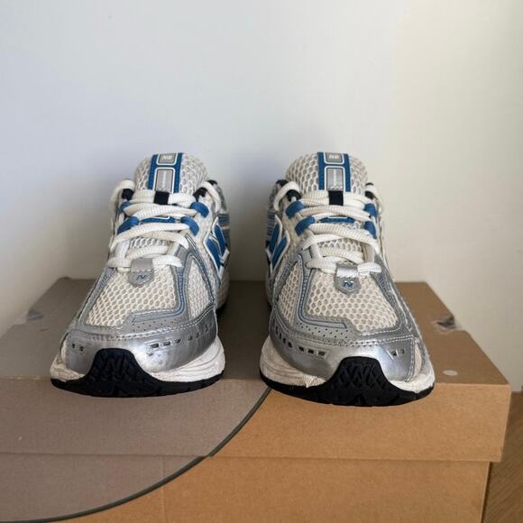 New Balance 1906 R Silver Metallic/Blue Men Sneakers - SZ  7 D- W 8.5 main image 8